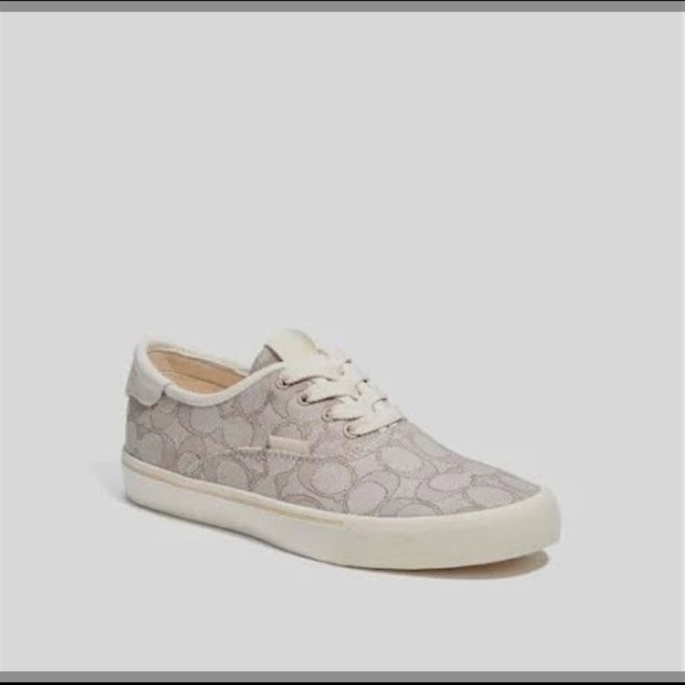 Coach Women's Signature Canvas Low-Top Sneakers in Light Gray and Cream